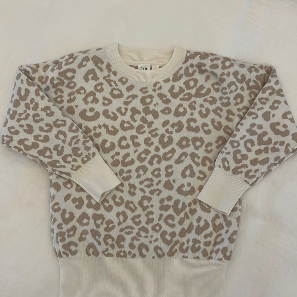 GAP Girls Cream & Tan Leopard Print Sweater Size S (6-7)